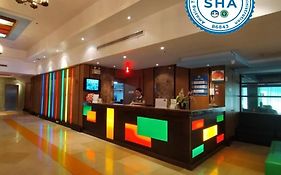 ザ シーズンズ バンコク フアマーク ホテル